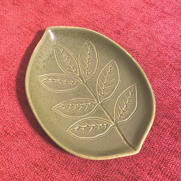 Food Network Other - Leaf Stoneware Trinket Dish / Spoon Rest